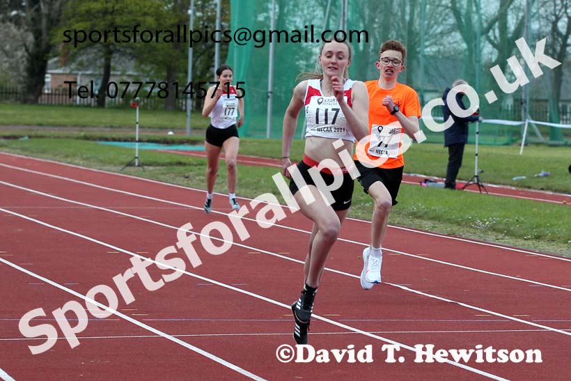 300 metres, 2021 NECAA Open Graded Meeting, Morpeth. Photo: David T. Hewitson/Sports for All Pics